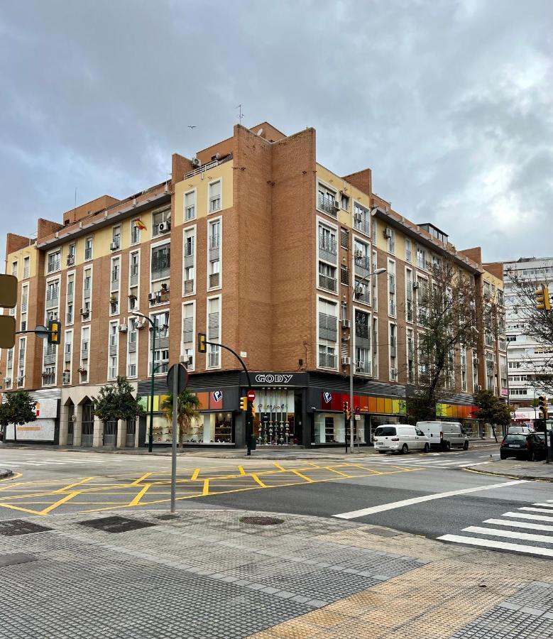 Apartamentos Prestige Suites Malaga III Exterior photo