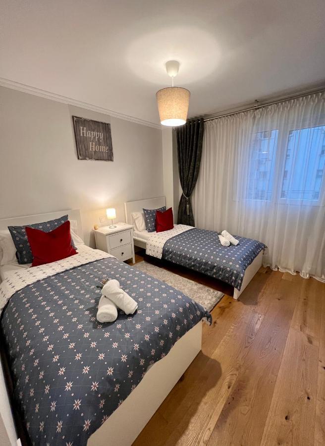 Apartamentos Prestige Suites Malaga III Exterior photo