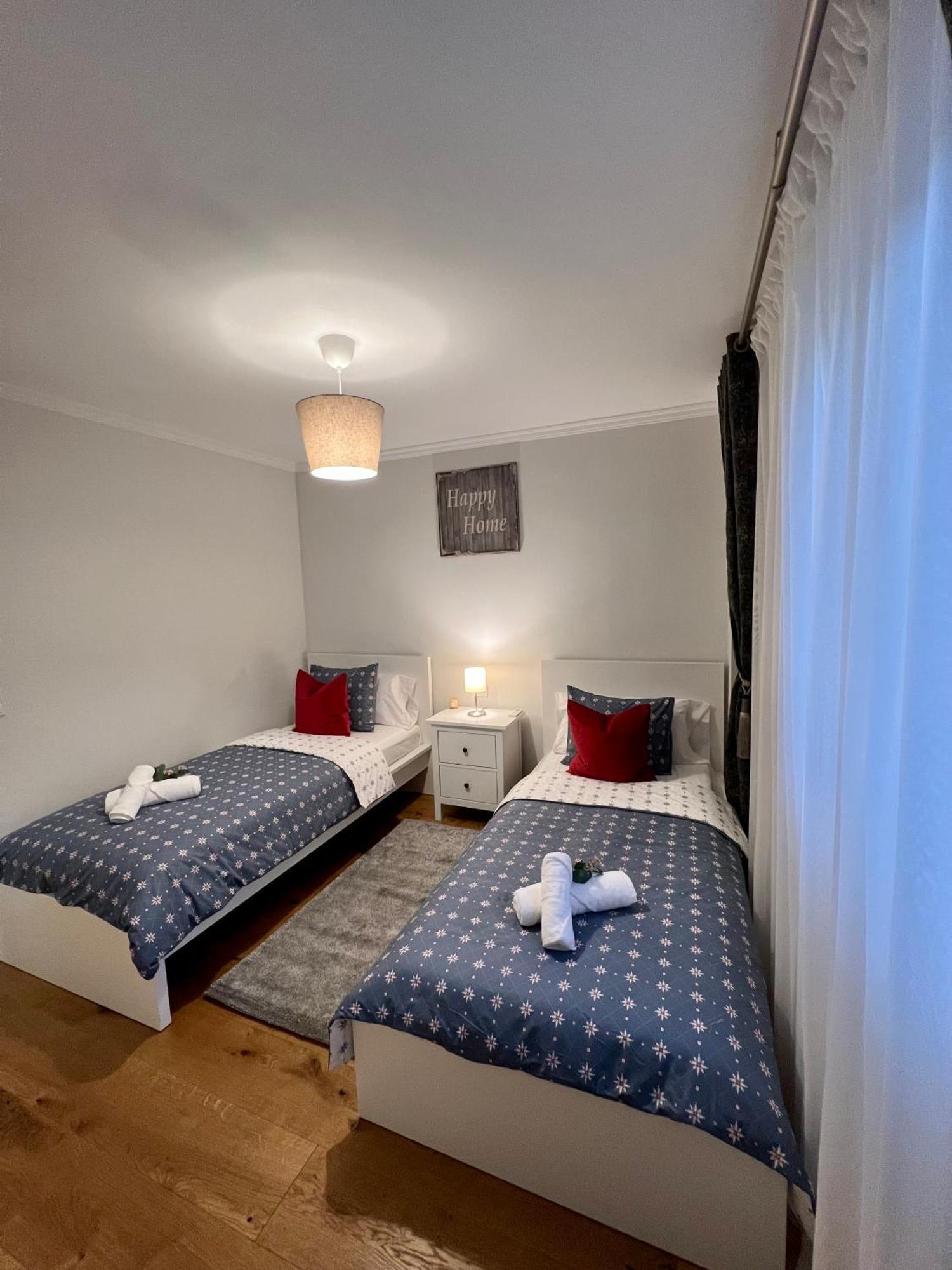 Apartamentos Prestige Suites Malaga III Exterior photo